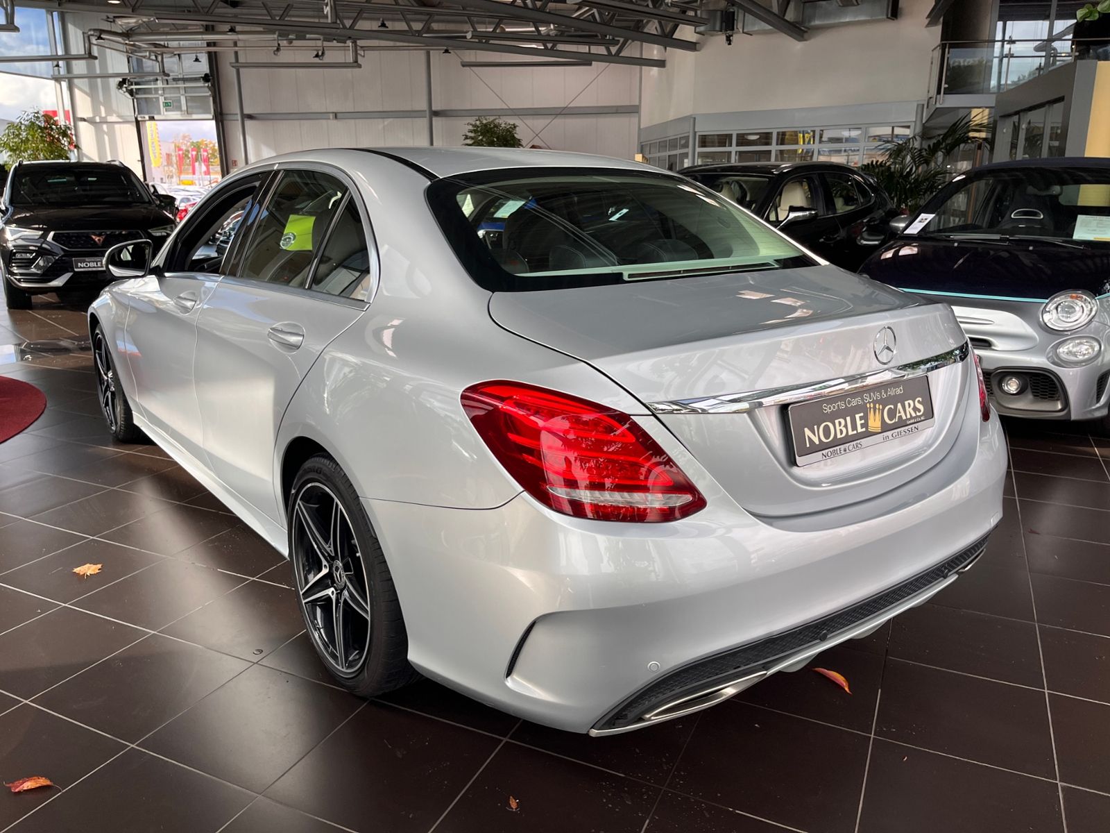 Fahrzeugabbildung Mercedes-Benz C 200 9G-TRONIC AMG Line NAVI LED