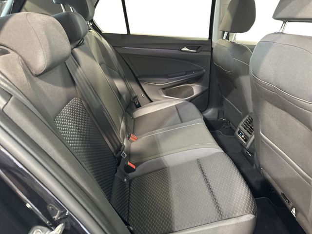 Golf VIII 2.0 TDI DSG LIFE IQ.LIGHT+AHK+PANO+HUD