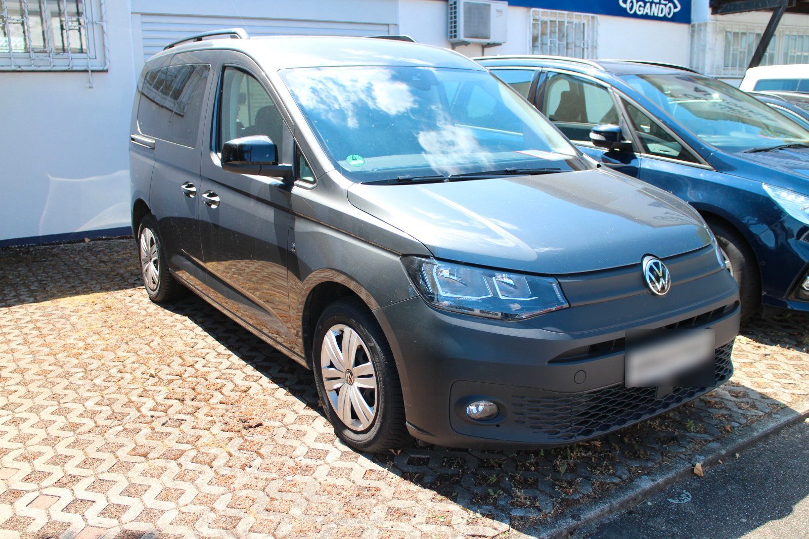 VW Caddy 2,0TDI/NeuMod/StHZ/Klima/Navi/PDC/SH...