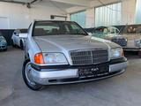 Mercedes-Benz C 180 - Automatik - Schiebedach - Gebrauchtwagen in Stuttgart bis 5.000 Euro
