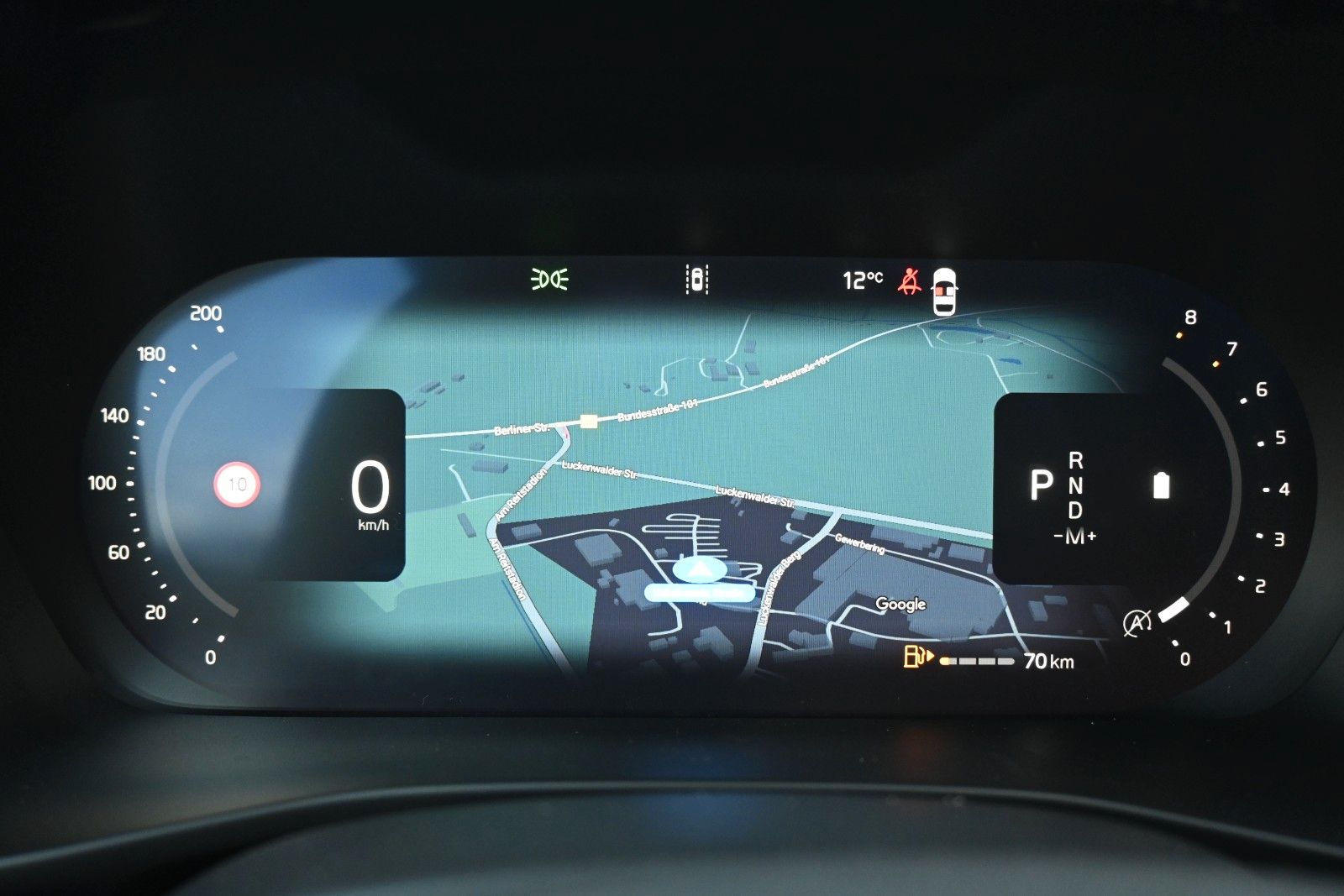 Fahrzeugabbildung Volvo XC40 B4 DKG Plus Black Edition*STDHZG*360*ACC