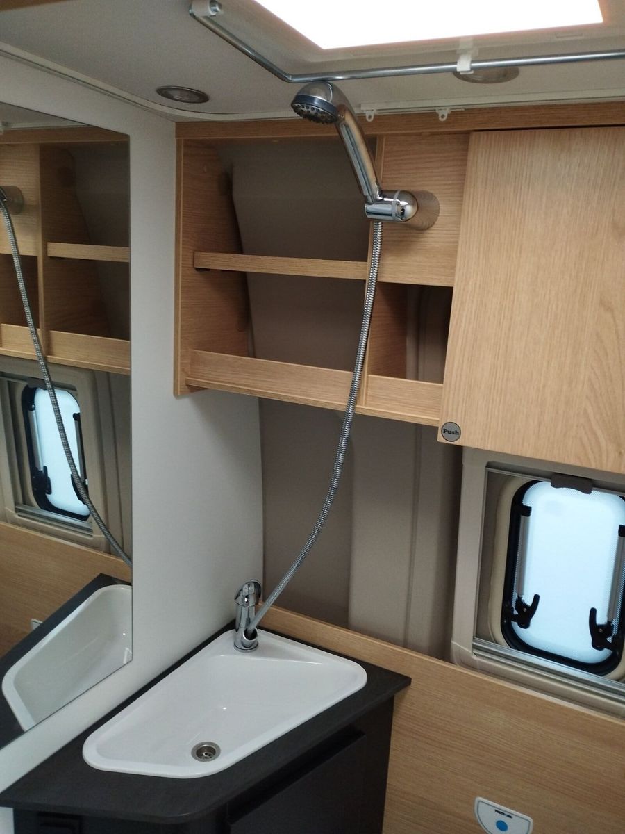 Fahrzeugabbildung Sunlight Adventure Cliff 602 Automatik, Dörr Edition, LTE