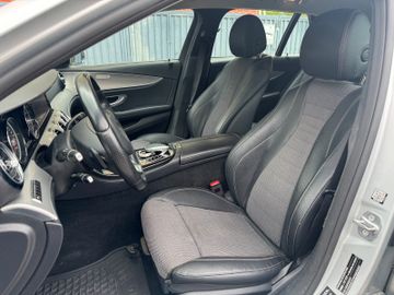 Mercedes E 220 - 9