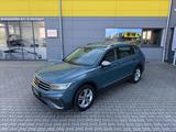 Volkswagen Tiguan Allspace Life/ALLRAD/7 SITZER/LED/AHK/DAB - Volkswagen Tiguan Allspace mit Diesel-Antrieb: Blau