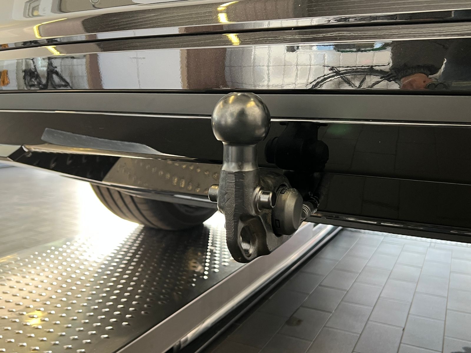 Fahrzeugabbildung SKODA Enyaq 85x Sportline *AHK,Panorama,20"-LM-Felge*