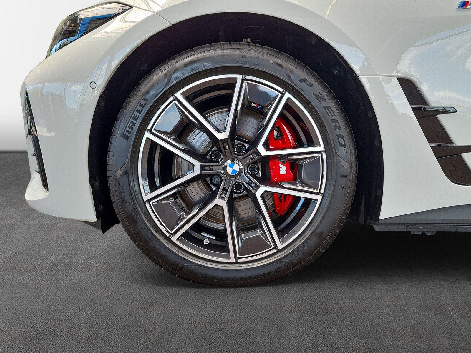 BMW i4 - Bild 6