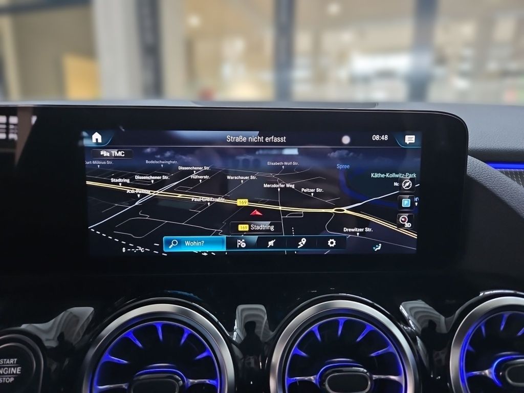 Fahrzeugabbildung Mercedes-Benz B 200 Progressive AHK Multibeam Sound SHZ Ambie.