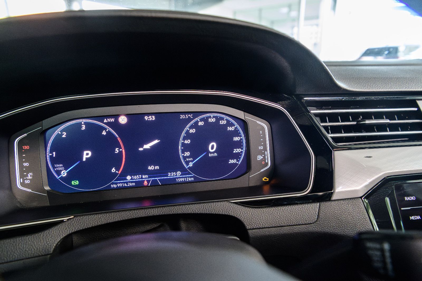 Fahrzeugabbildung Volkswagen Passat Business 2.0 TDI +Massage +Pano *Kamera