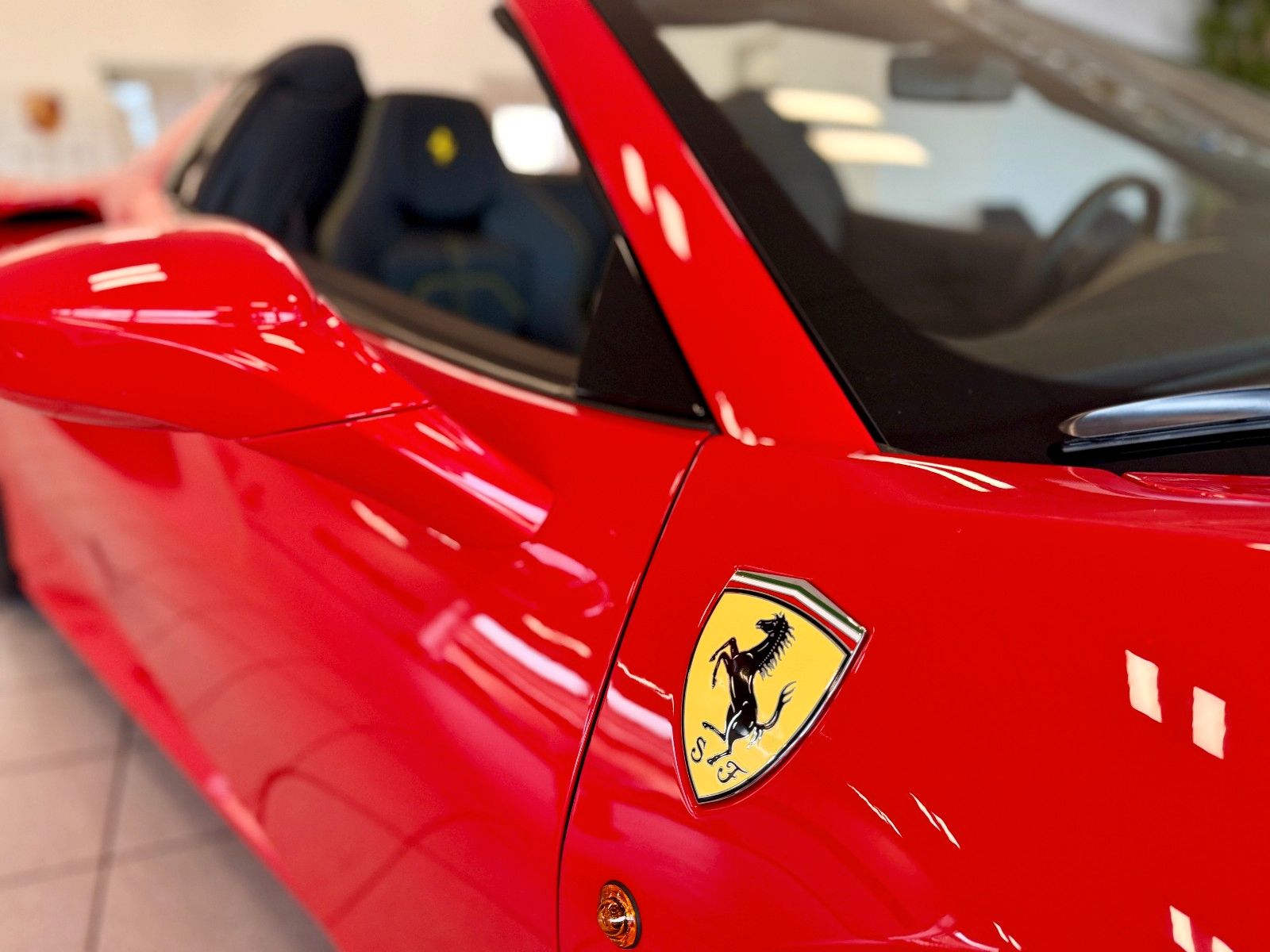 Fahrzeugabbildung Ferrari 488 Spider F1 LIFT / RACINGSEATS / KAMERA