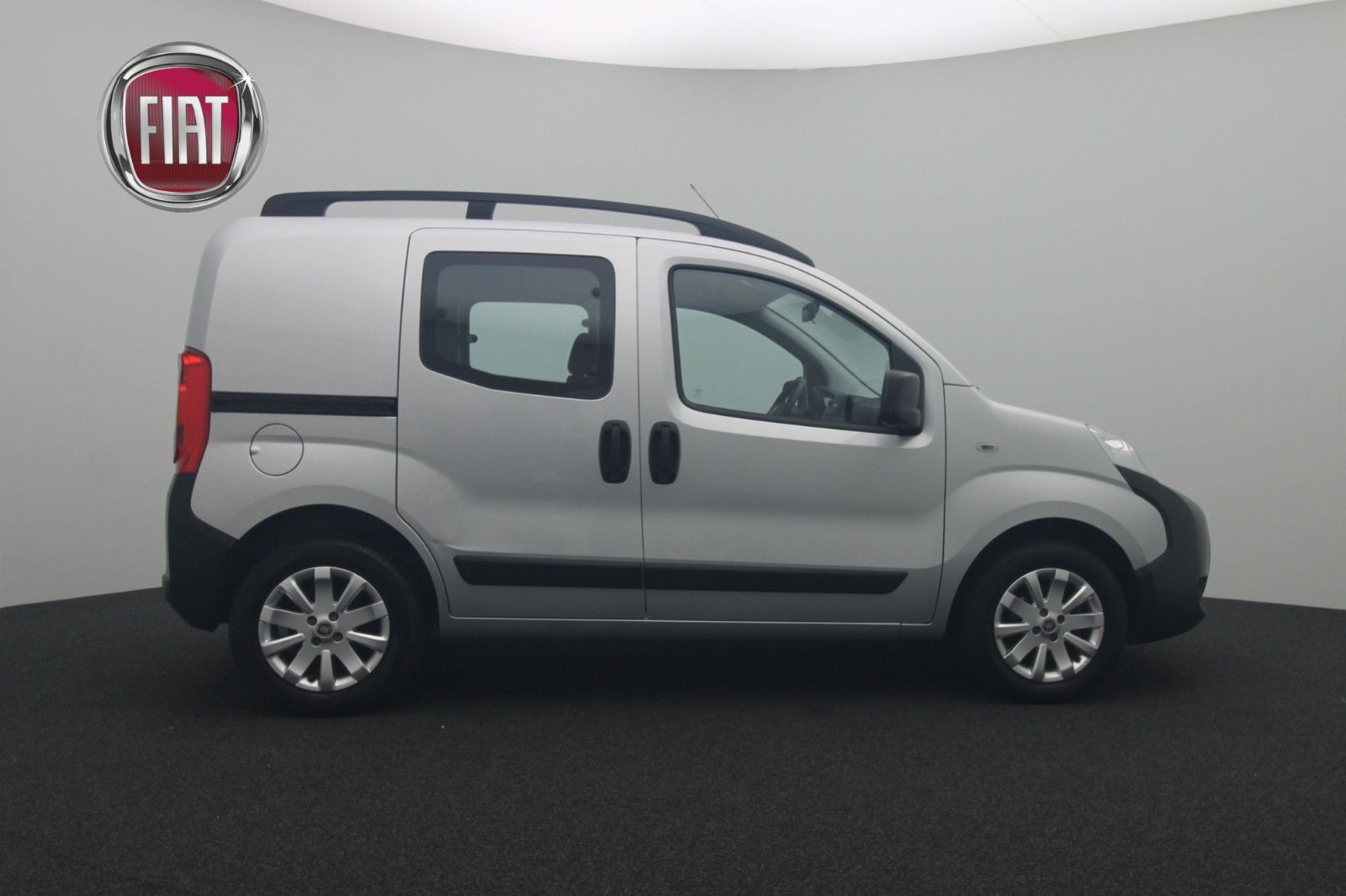 Fahrzeugabbildung Fiat Fiorino SX 1.2 Kombi SHZ AHK KLIMA PDC