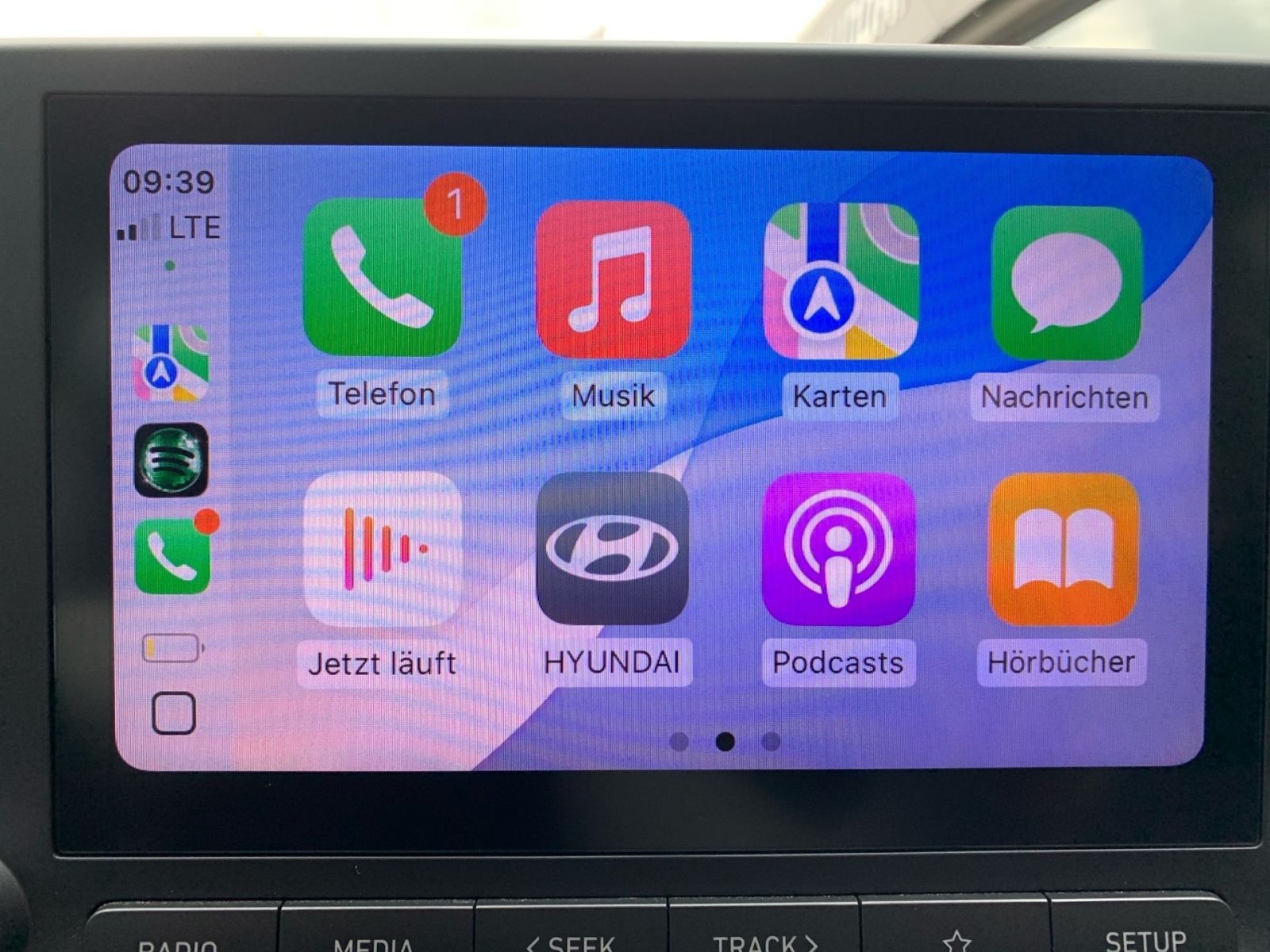Fahrzeugabbildung Hyundai Kona Select Elektro 11 kW OBC Sitzheizung