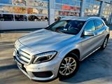 Mercedes-Benz GLA 250 AMG Line - silberne Mercedes-Benz GLA 250