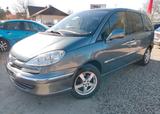 Peugeot 807 - Peugeot 807 mit Diesel-Antrieb: mit Navigationssystem