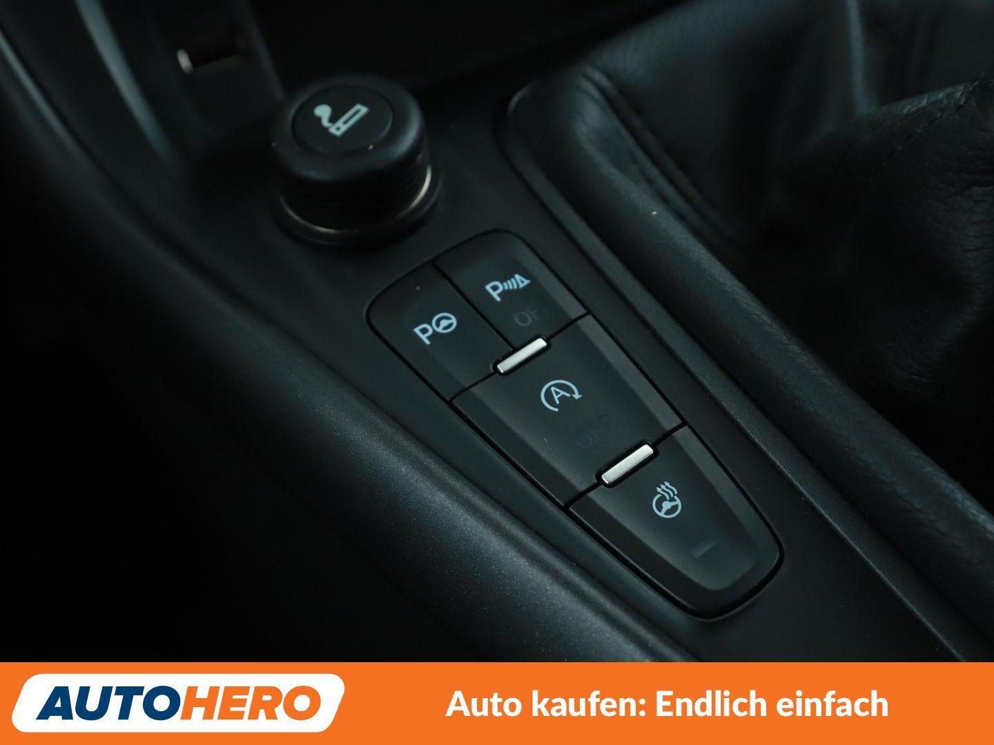 Ford Focus 1.0 EcoBoost Business*NAVI*TEMPO*PDC*SHZ*
