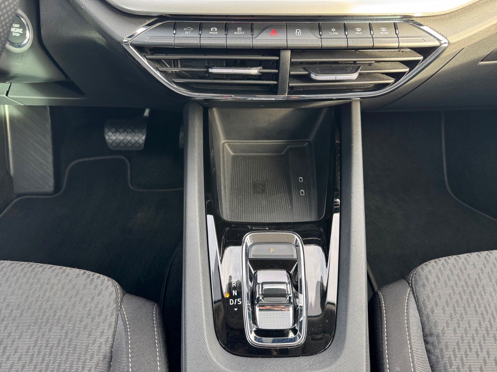 Fahrzeugabbildung SKODA Octavia Combi Style First Edition 2.0 TDI