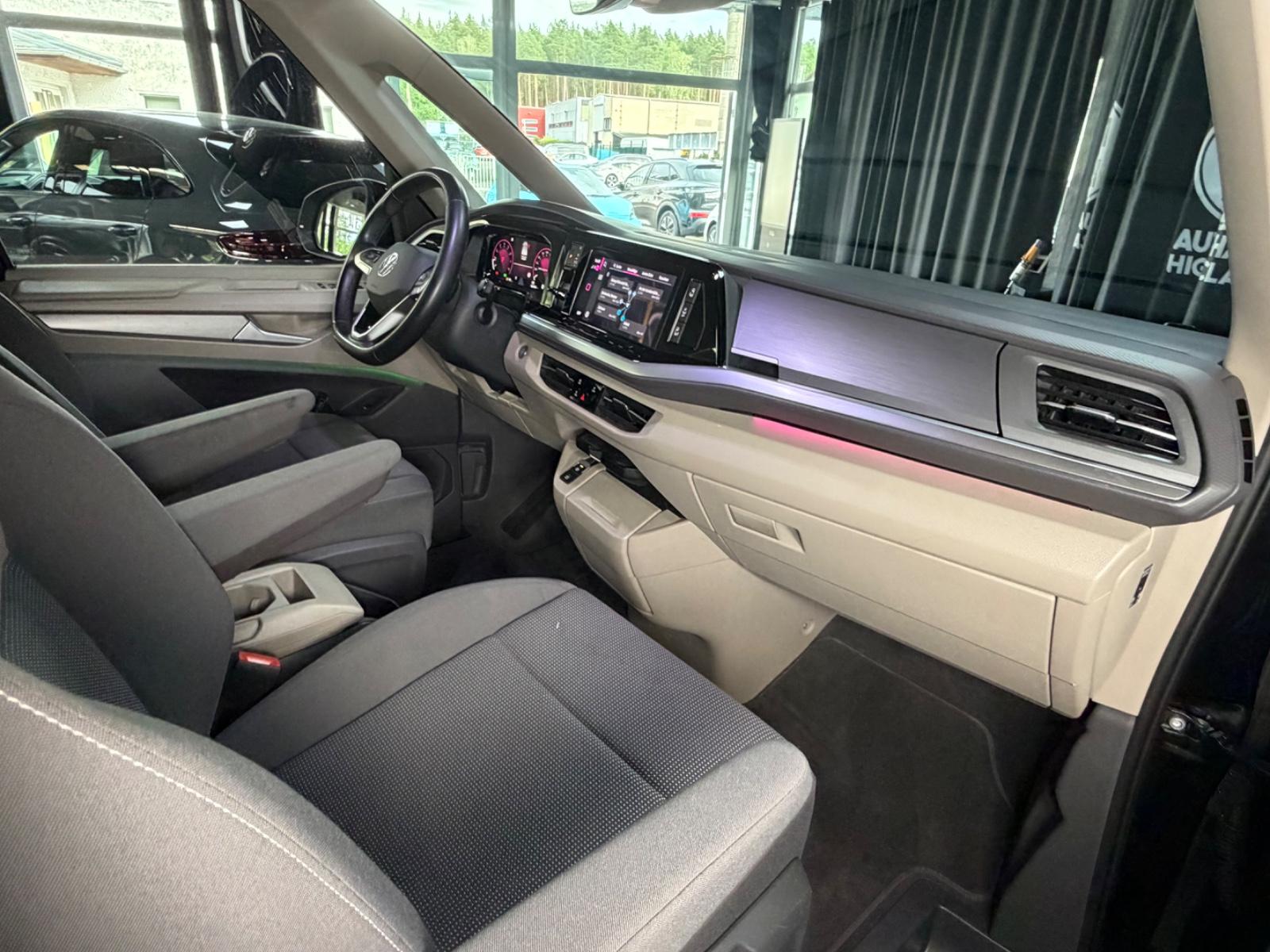 Volkswagen T7 Multivan 1 HAND ERSTBESITZER WERKSFAHRZEUG