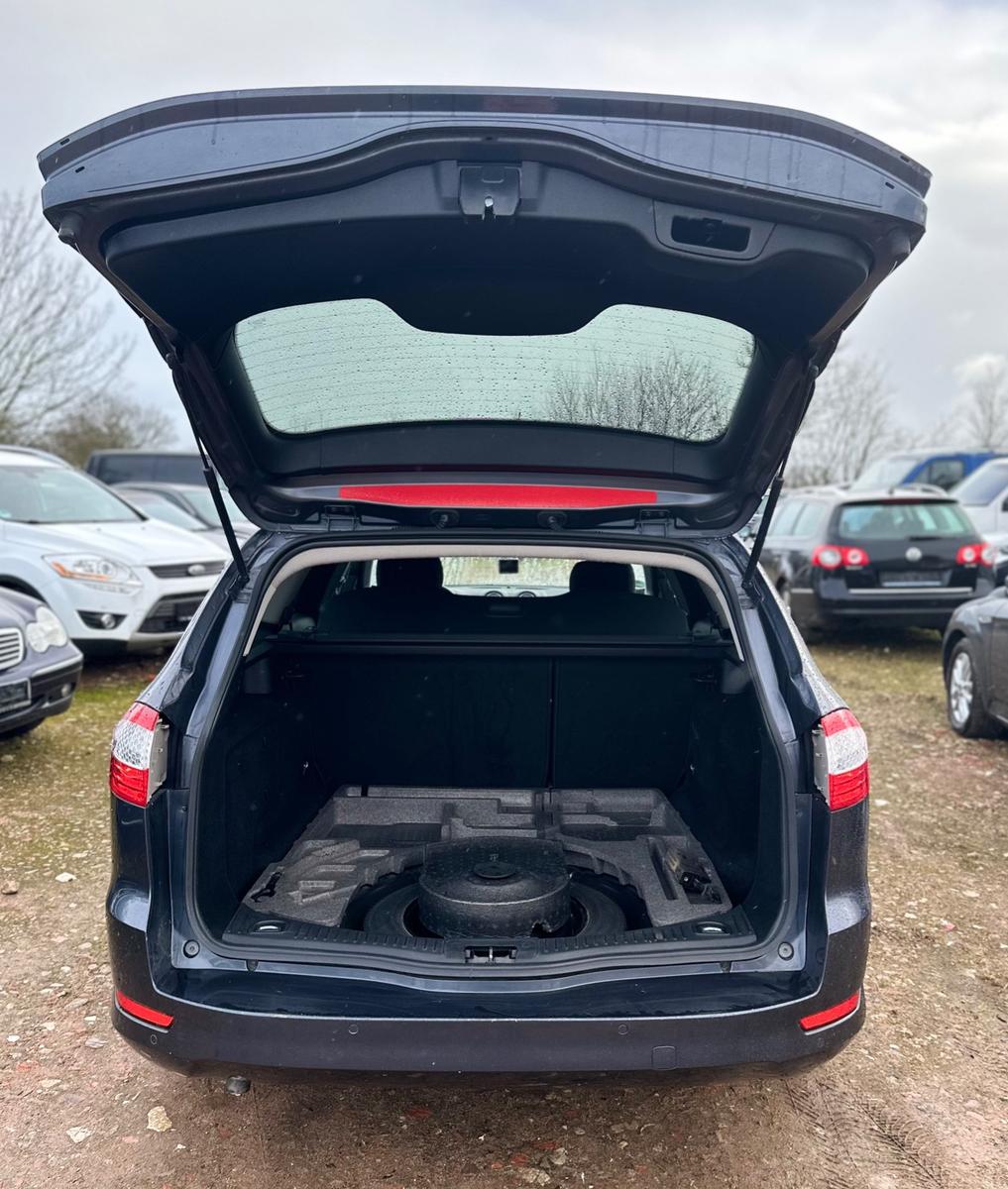 Ford Mondeo 2010 — photo 13