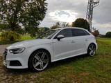 Audi A3 35 TFSI S tronic Sportback S-Line, 19Zoll - Audi A3: Sportback 19