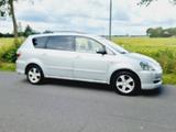 Toyota Avensis Verso 2.0 D-4D Klima / 7-Sitze - Toyota Avensis Verso