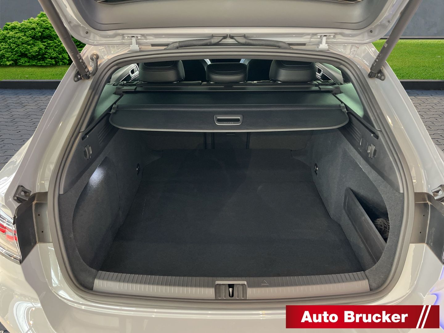 Volkswagen Arteon SB R 4Motion DSG Navi LED Pano 3-Zonen-Kl foto 5
