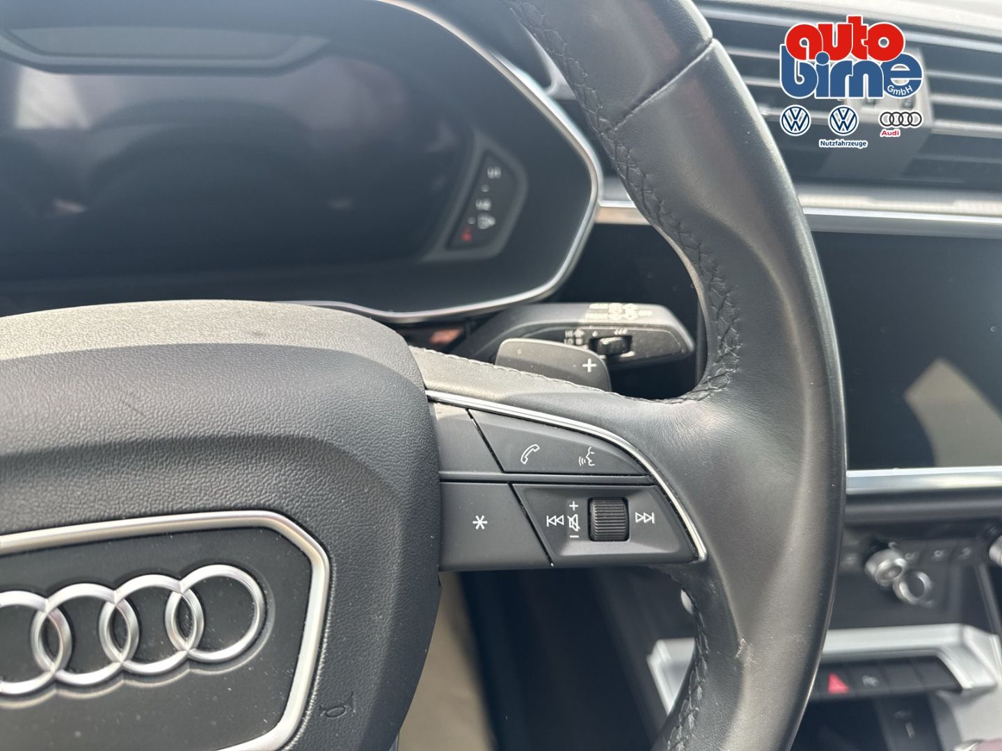 Q3 2.0 40 TFSI quattro advanced Navi Digitales C