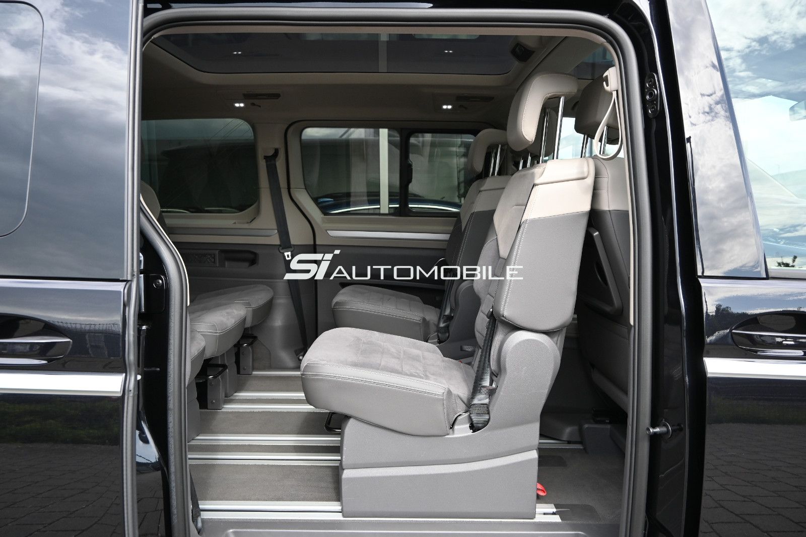 Fahrzeugabbildung Volkswagen T7 Multivan 2.0 TDI DSG Style Lang °UVP 82.348€°