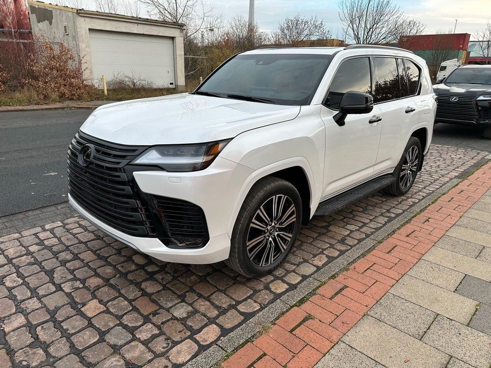 Image of Lexus LX 600