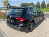 Volkswagen Tiguan Allspace 2.0 TDI Comfortline 4Motion Aut. - Volkswagen Tiguan Allspace in Wiesbaden