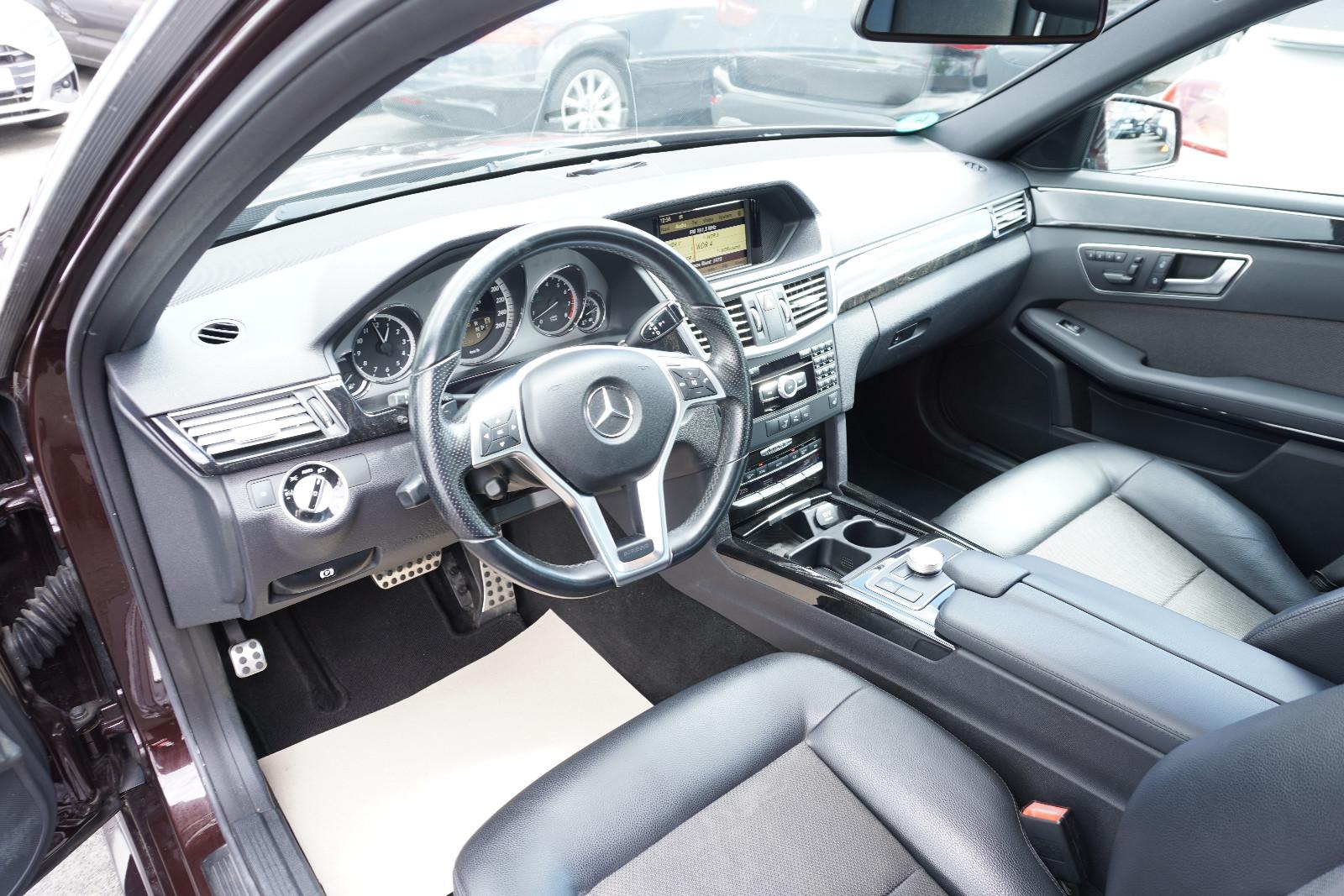 Mercedes-Benz E 300 CGI 4Matic *AMG Line*Xenon*Kamera*Navi*TOP