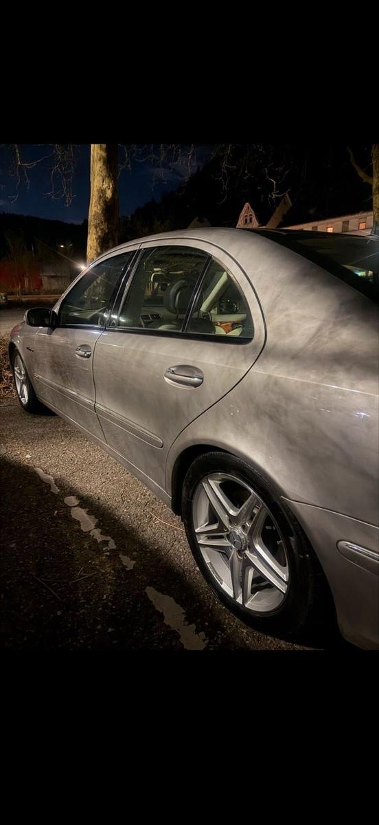 Mercedes-Benz E 500