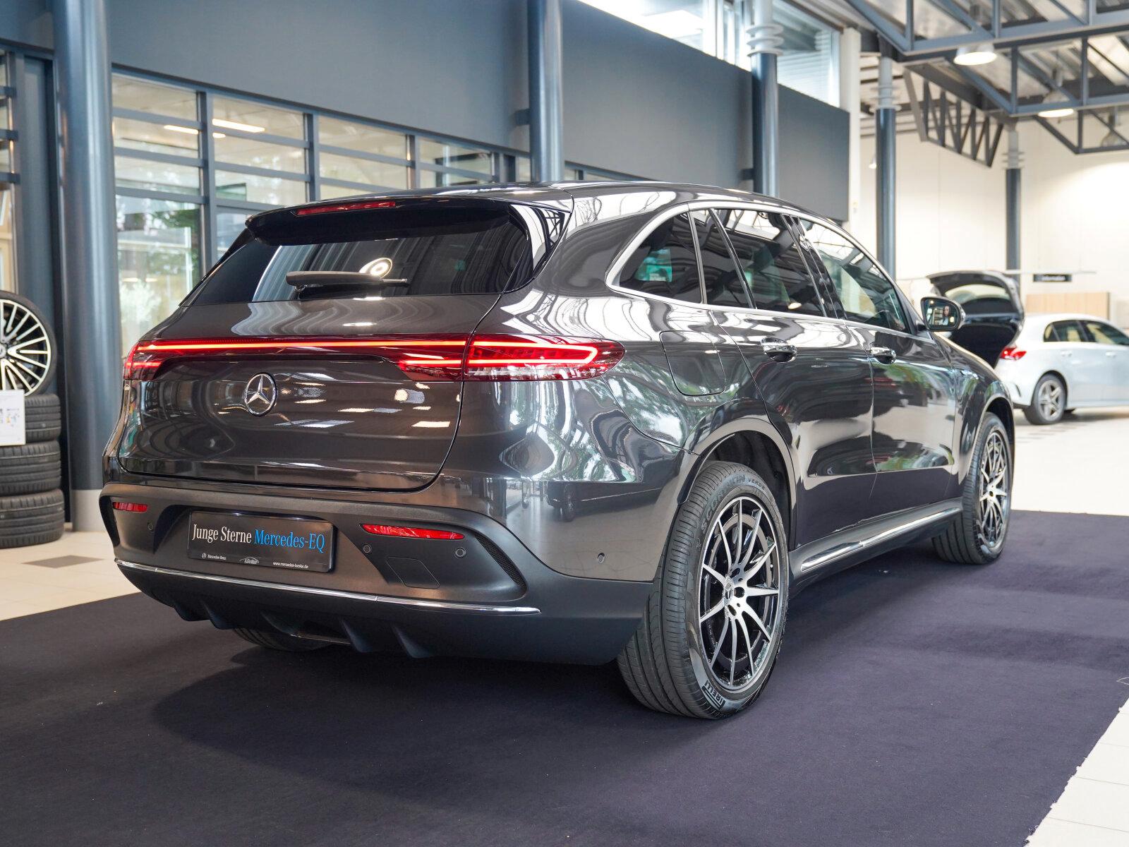 Mercedes-Benz EQC 400 4M AMG Line Leder Fahrassistenz Head-up, миниатюра 3