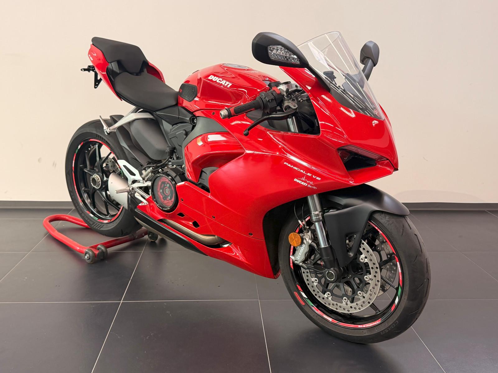 Ducati Panigale V2
