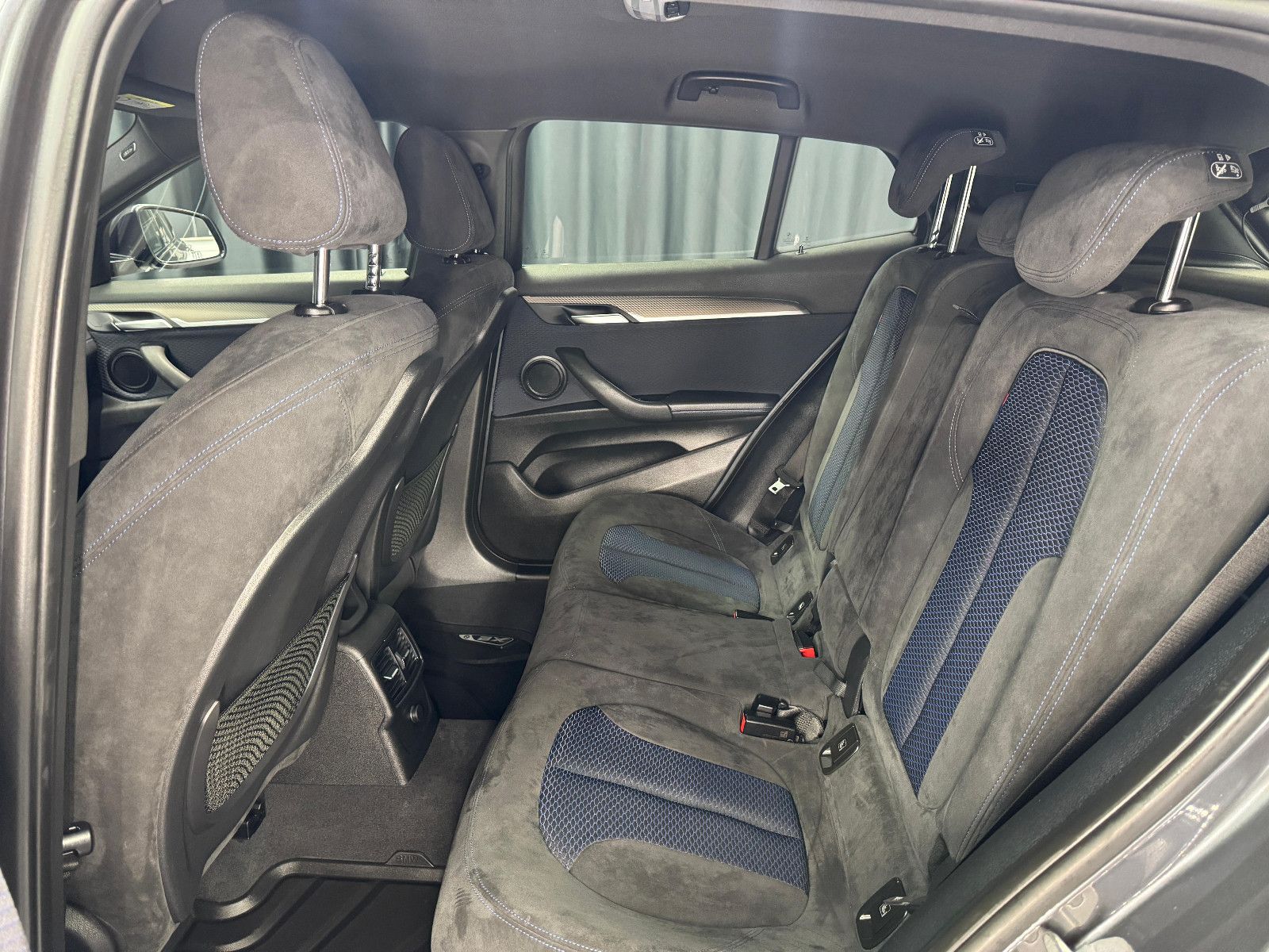 Fahrzeugabbildung BMW BMW X2 20d|M Sport|Individual|AHK|Kamera|