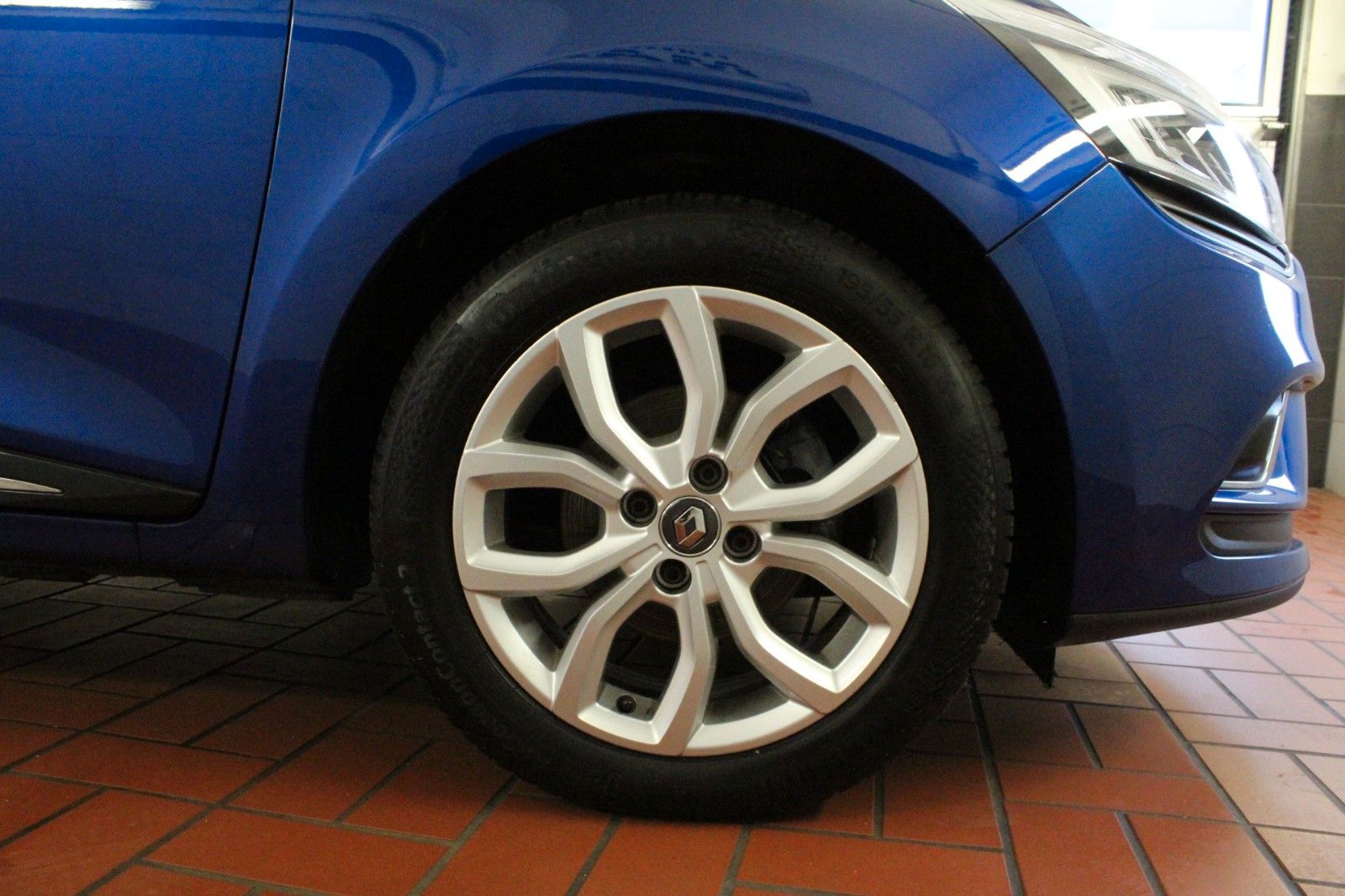 Fahrzeugabbildung Renault Clio TCe 90 Intens*Navi*Klima*PDC*