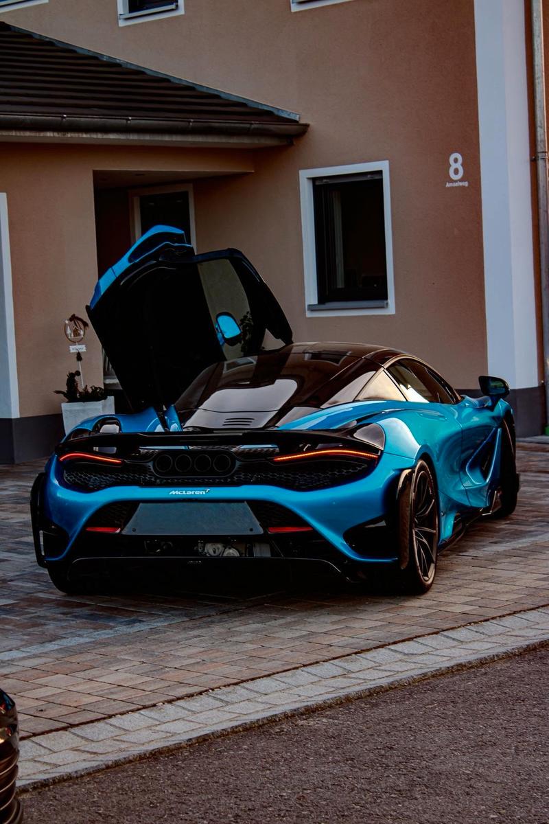 McLaren 765LT Coupe V8 - Carbon - Ludus Blau - Limitiert