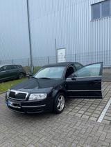Skoda Superb 2.0 TDI PD DPF Classic Classic - Skoda Superb: Classic