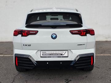 2024 BMW IX2 照片 6