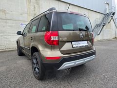 SKODA Yeti Adventure 4x4 2.0TDI 150PS AHK Xenon Mwst.