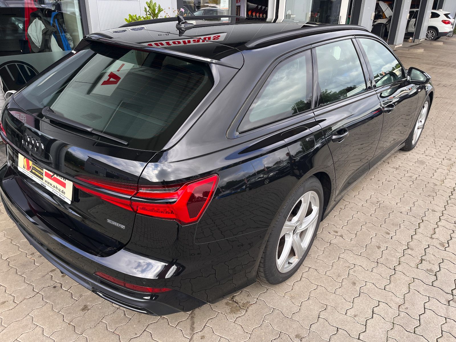 Fahrzeugabbildung Audi A6 Avant 40 TDI quattro sport S-line