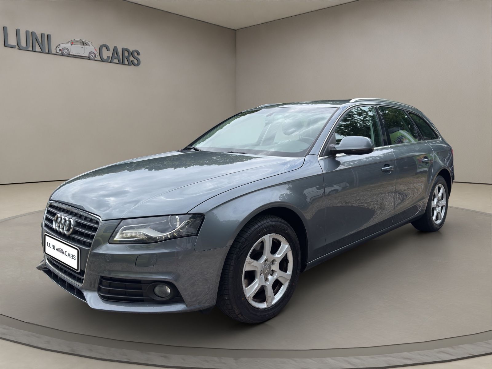 Audi A4 Avant Attraction 2.0 / Xenon / Klimaaut./ SHZ