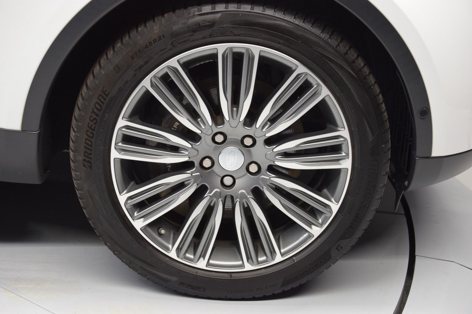 Fahrzeugabbildung Land Rover Discovery 5 HSE SDV6 Pano 7. Sitze Meridian 360°