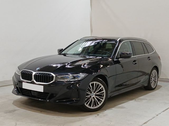 BMW 320 d xDrive Pano AHK ACC HeadUp Innovation Keyl