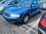 Volkswagen Passat Variant 1.6 Basis Variant Basis - Volkswagen Passat Variant aus 1999