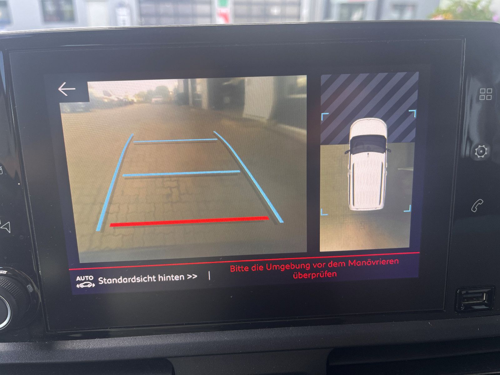 Fahrzeugabbildung Citroën Berlingo Feel M 1.5 Automatik
