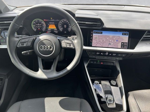 Fahrzeugabbildung Audi A3 Sportback 40 TFSI e *Business*