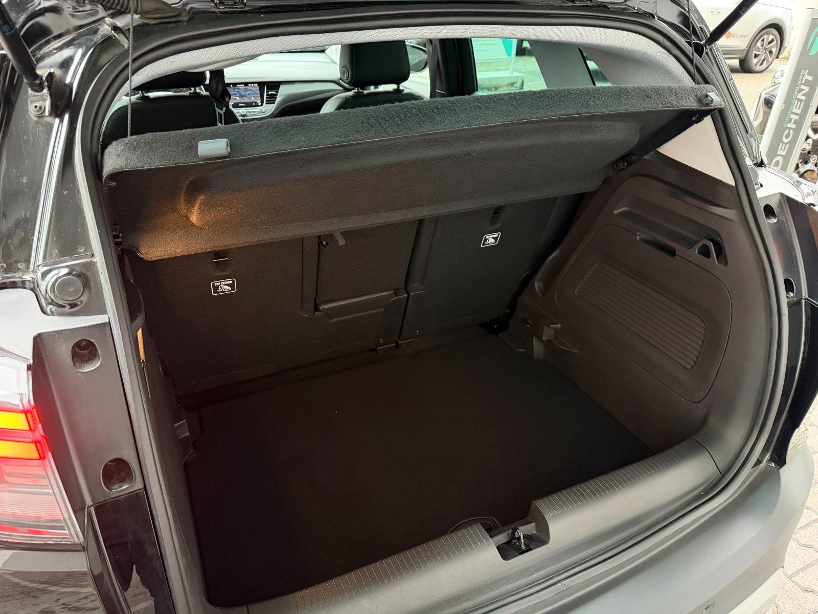 Fahrzeugabbildung Opel Crossland Elegance 110PS Navi/Kamera/Allwetter!