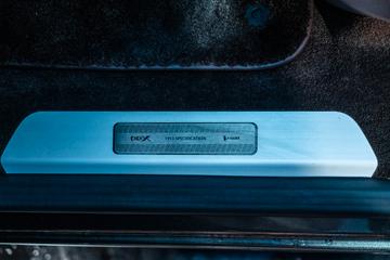 2020 Aston Martin DBX 缩略图 30