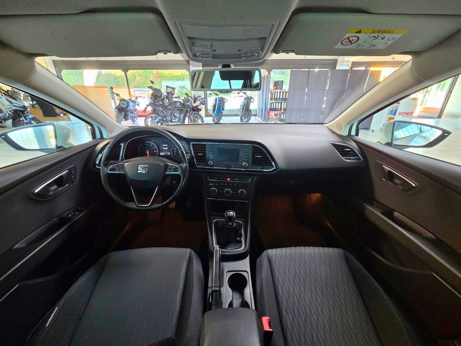 SEAT Leon — zdjęcie 13