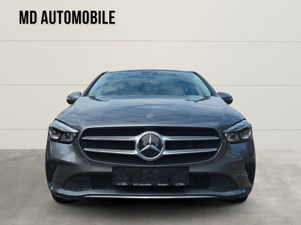 Image of Mercedes-Benz B 220