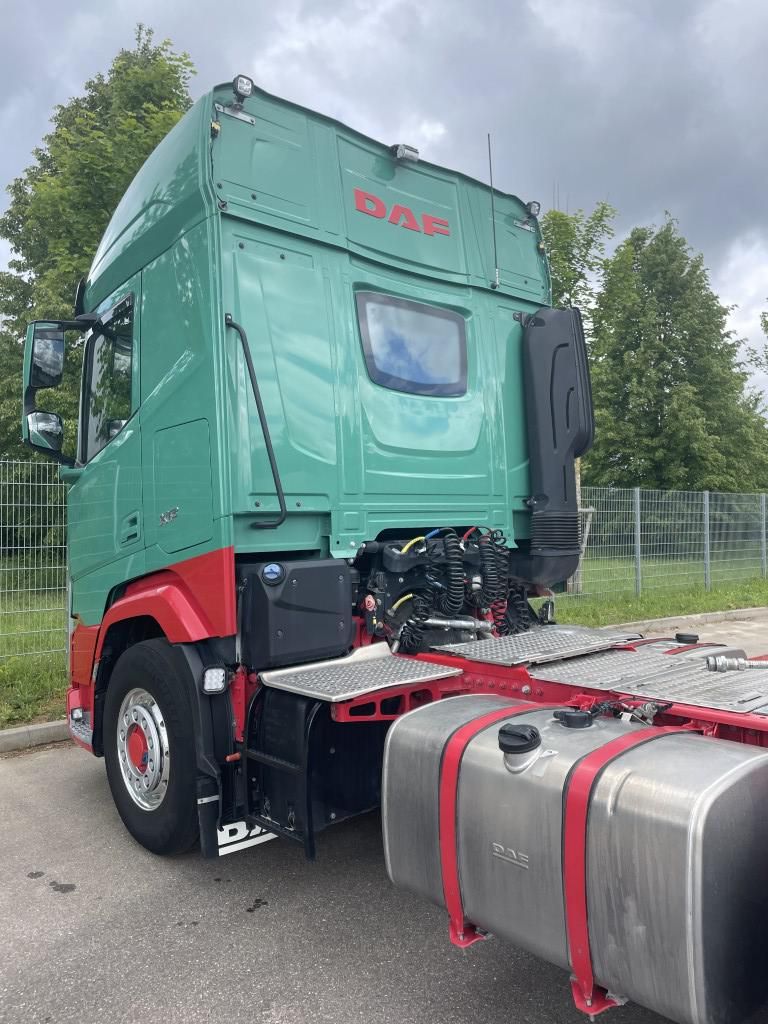 Fahrzeugabbildung DAF FT XF 530 NGD PXP 4x4